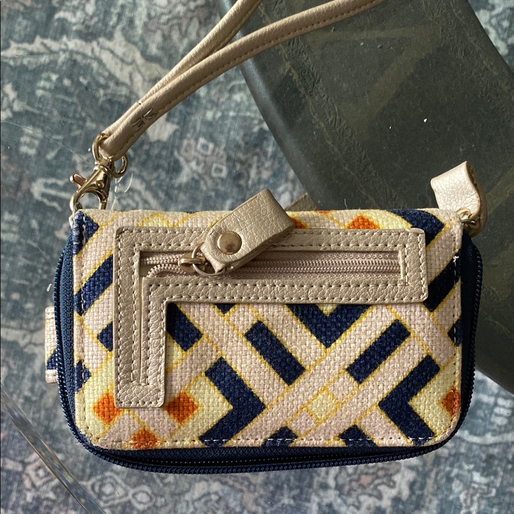 Spartina 449. Yellow and Blue Daufuskie Island wristlet wallet